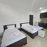 Vila Maison كساميل