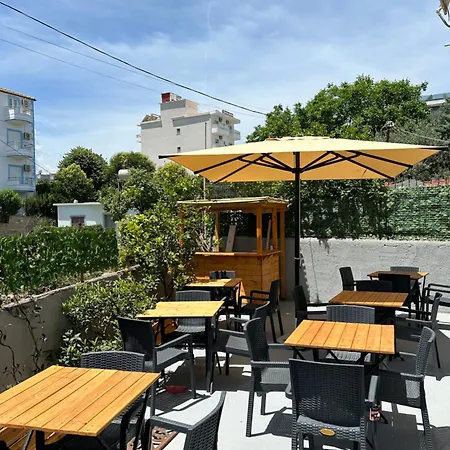 Vila Maison *